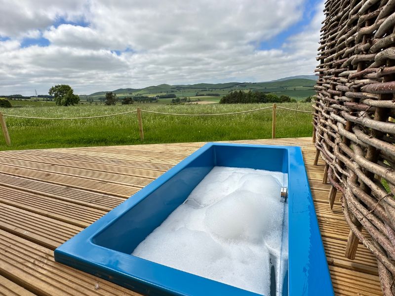 Middle Dean outdoor bath